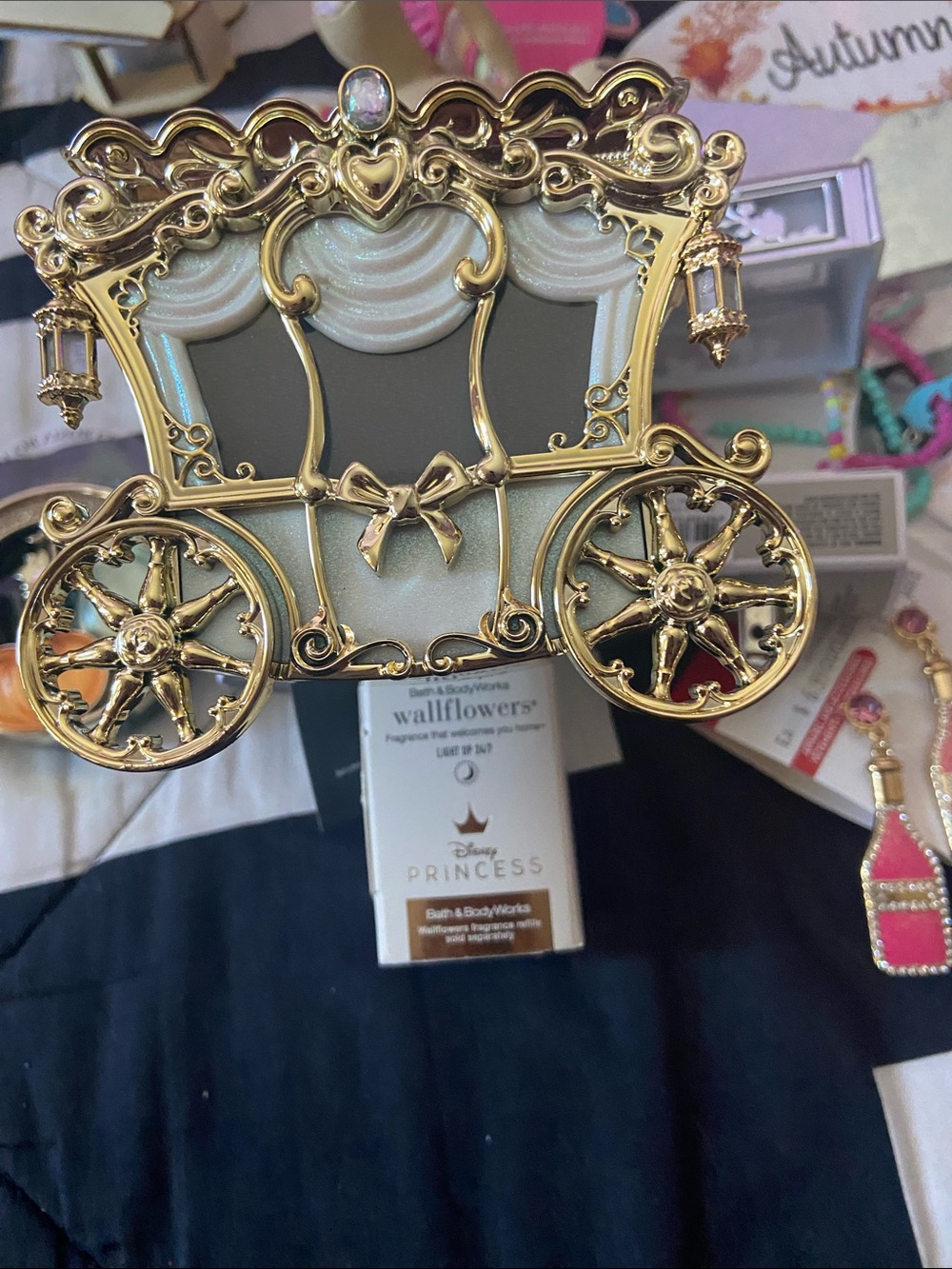 Disney Gold Princess Carriage Wallflower Holder light up projector